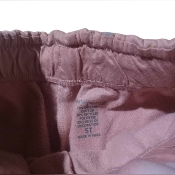 Little Girls NWOT Bundle Of 3 - Hoodie, Graphic Tee, & Sweatpants - Picture 2 of 7